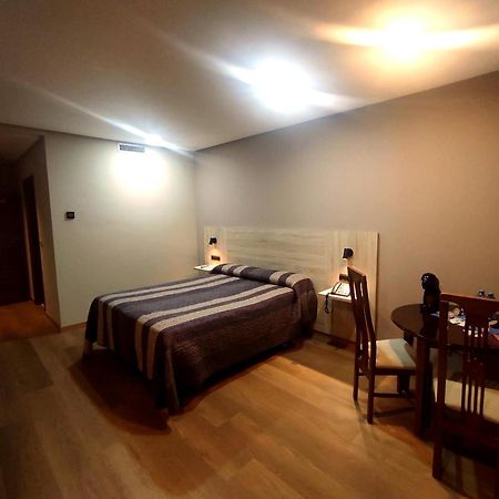 Motel Latino Льянера Экстерьер фото