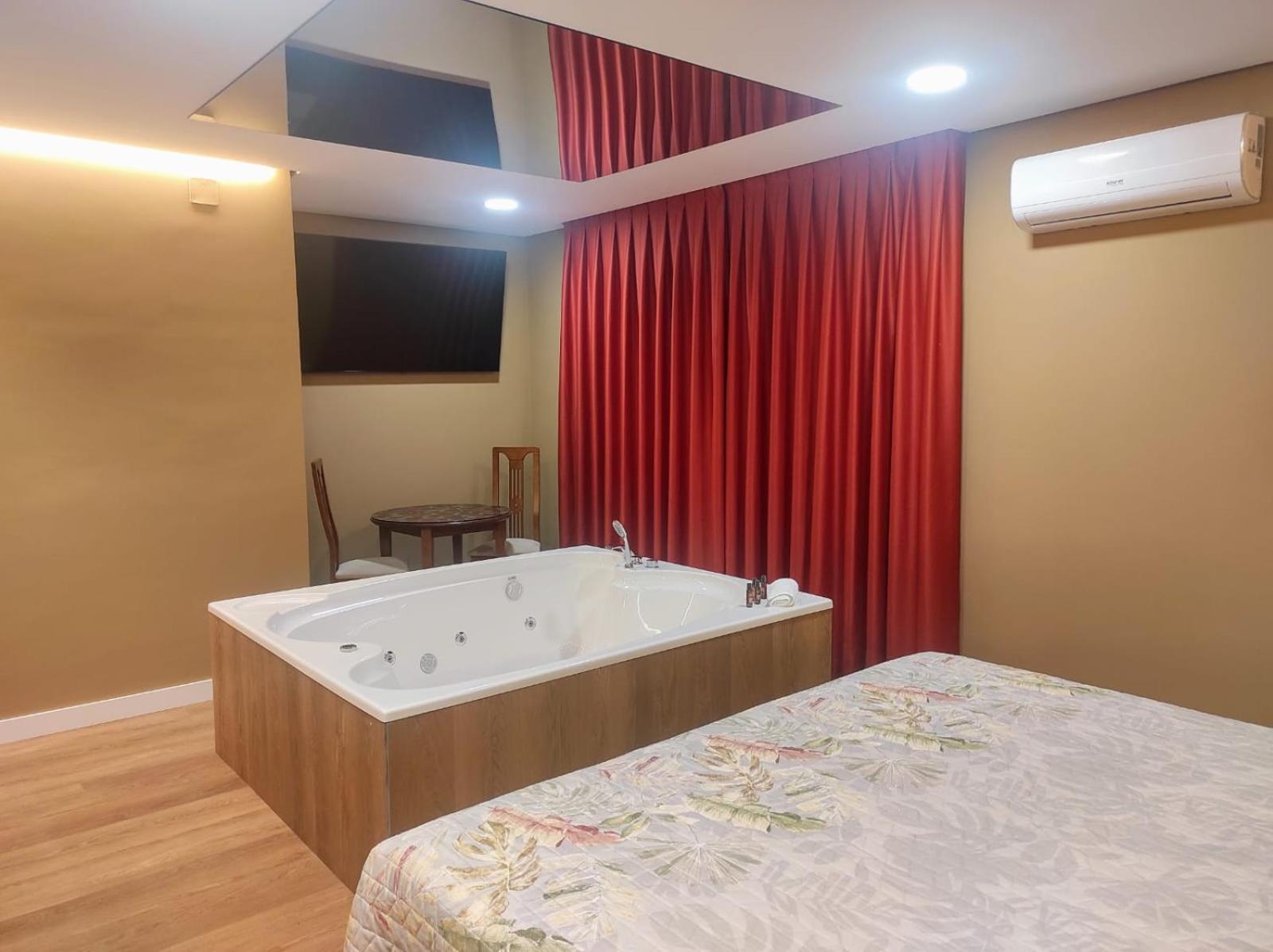 Motel Latino Льянера Экстерьер фото